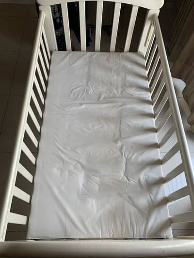 White Baby cot