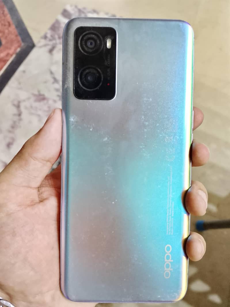 OPPO A76 0