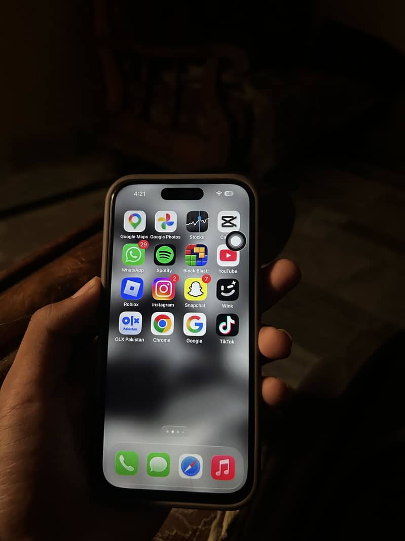Apple iPhone 15 Pro 4