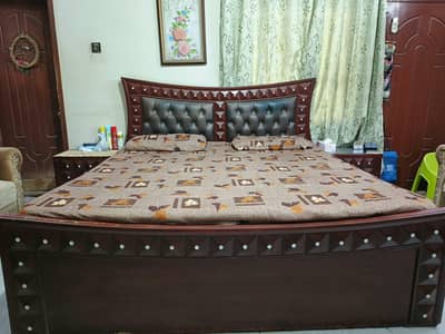 bed with 2 side tables. and 7 seater sofa set