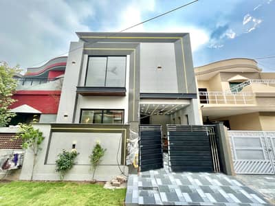 5 Marla Modren Designe House Available For Sale In lake City Proper A Block All Fecilities Are Available