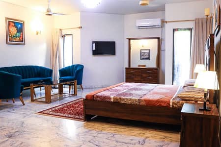 DHA Phase 6 Guest House Rooms Rs 12,000/Night | Breakfast + Pickup