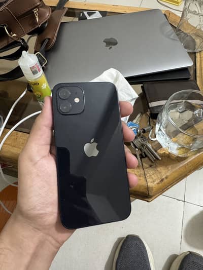 Apple iPhone 12