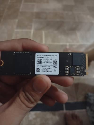 WD SN740 1TB NVMe M. 2 SSD PCIe Gen 4x4 (5,150 MB/s – Laptop Pulled)