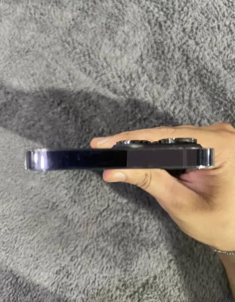 Apple iPhone 14 Pro 3