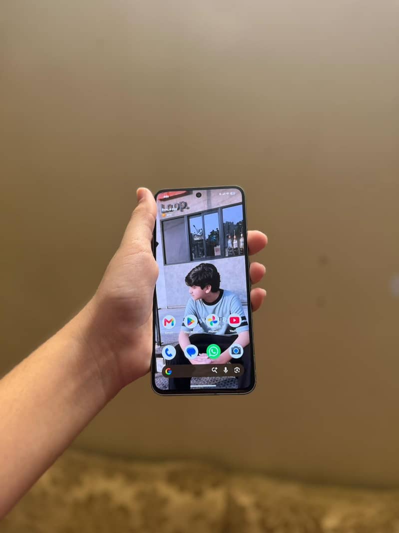 Google Pixel 8 5