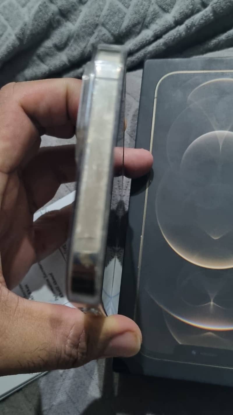 Apple iPhone 12 Pro Max 5