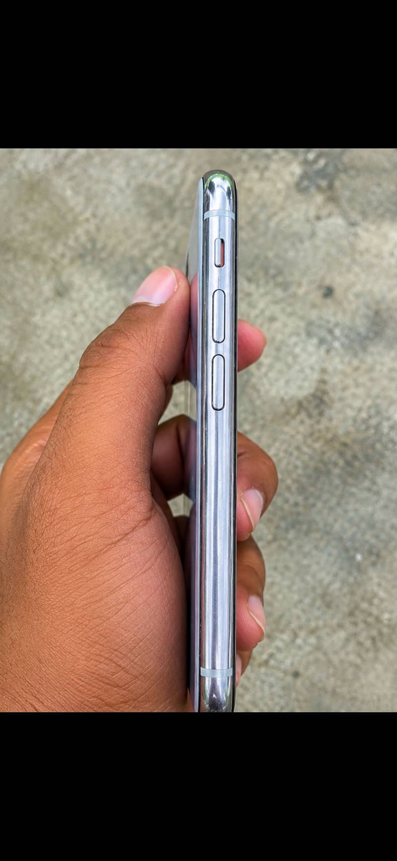 Apple iPhone XS 4