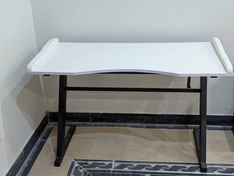 Computer table 2