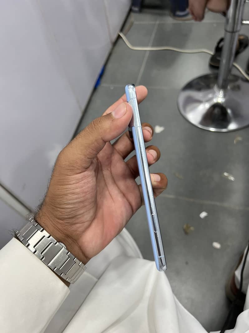 Google Pixel 8 Pro 4