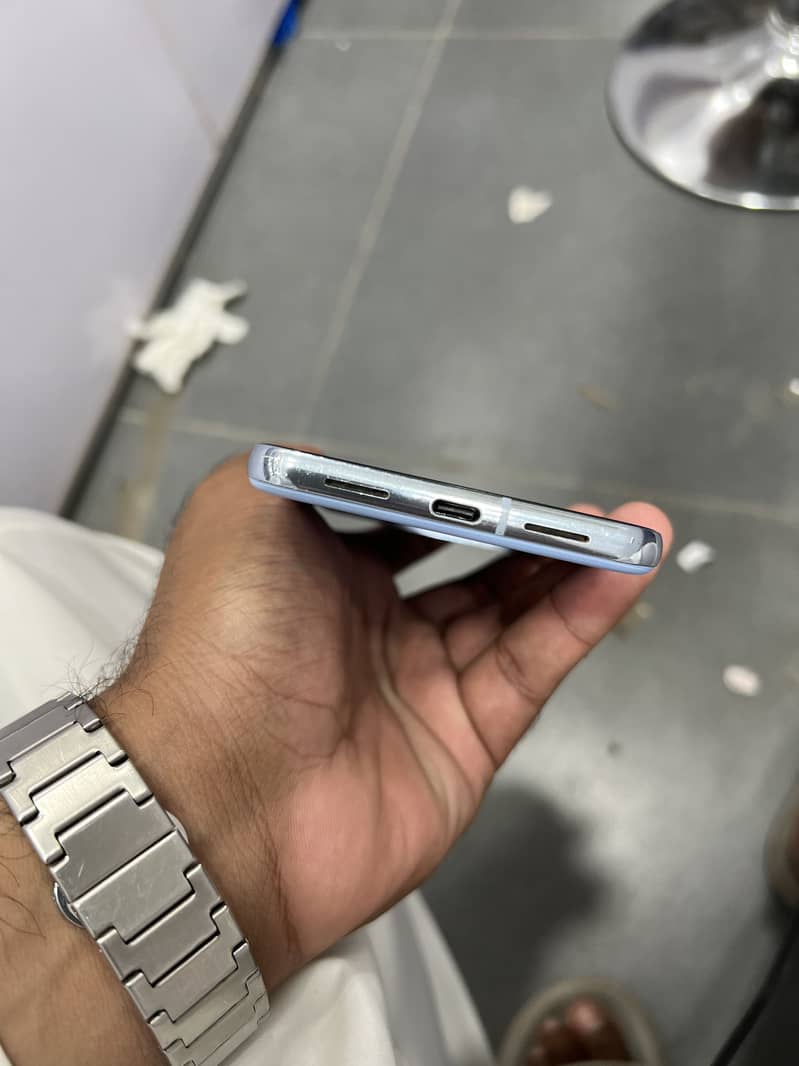 Google Pixel 8 Pro 6