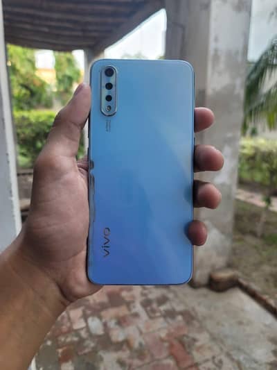 Vivo S1