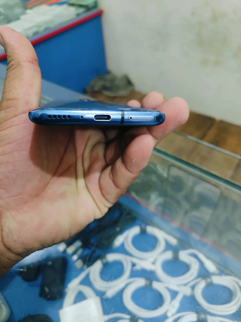 One Plus 7 Pro 3