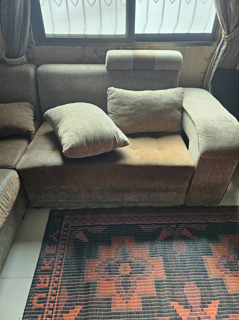 L Shaped Sofa 4
