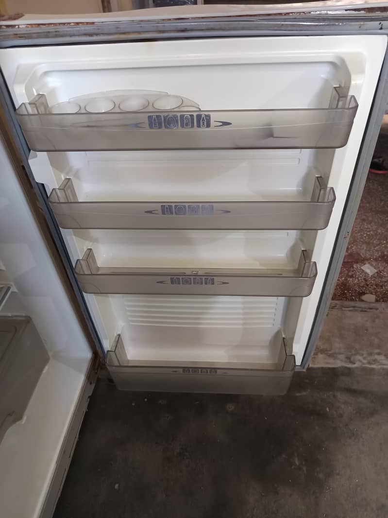 seeling dawlance freezer 3