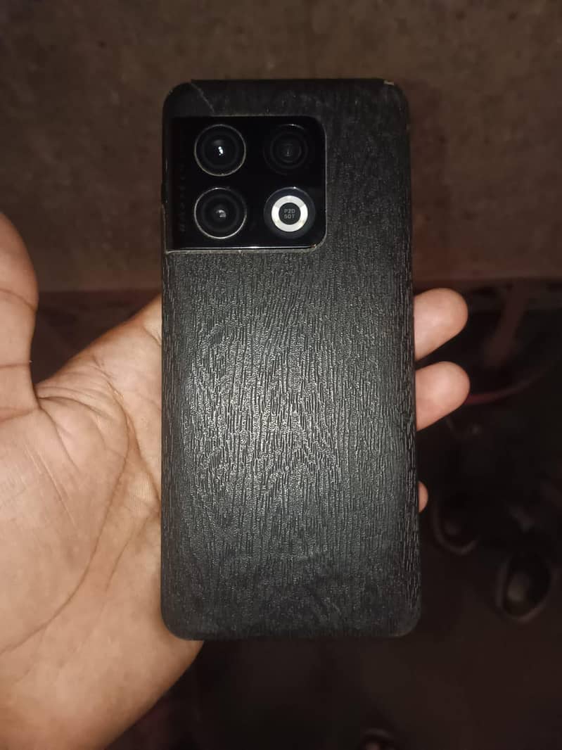 One Plus 10 Pro 1