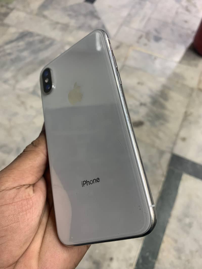 Apple iPhone X 3