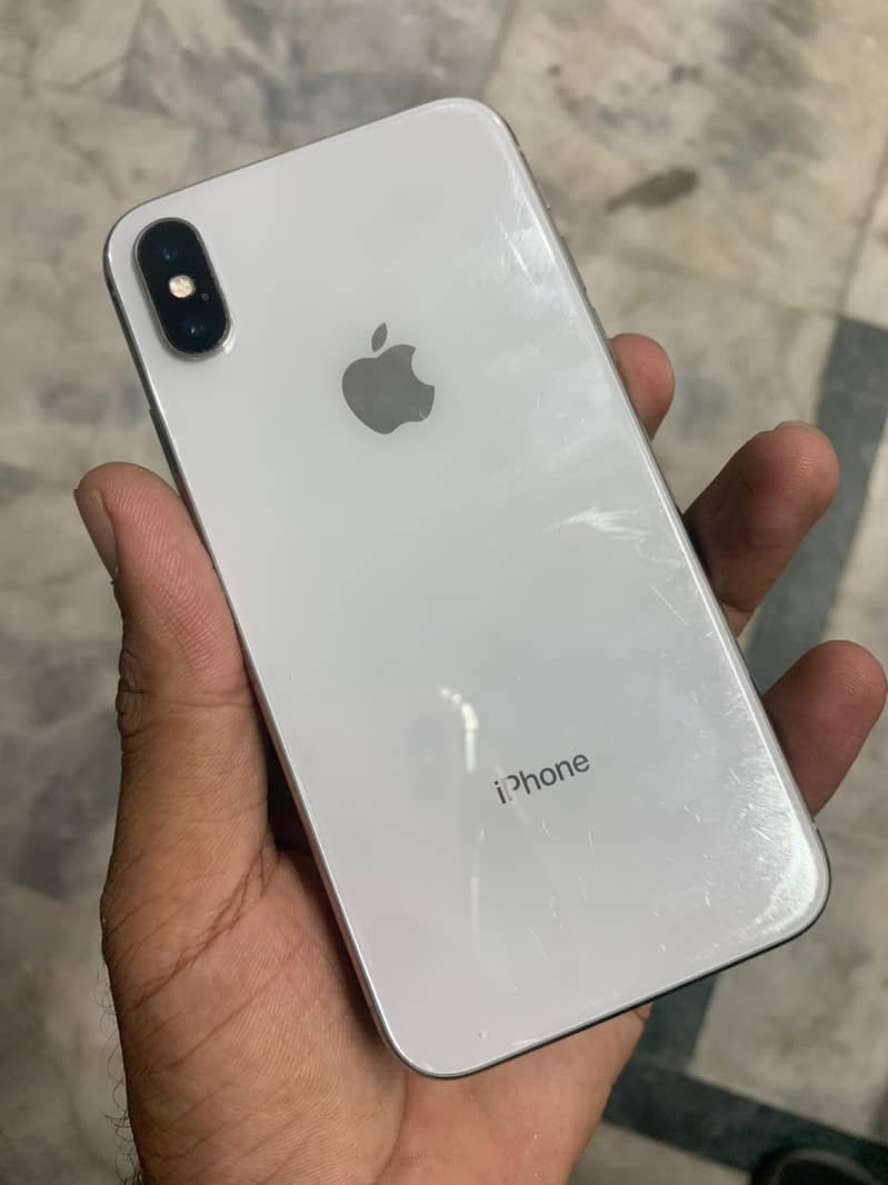Apple iPhone X 4