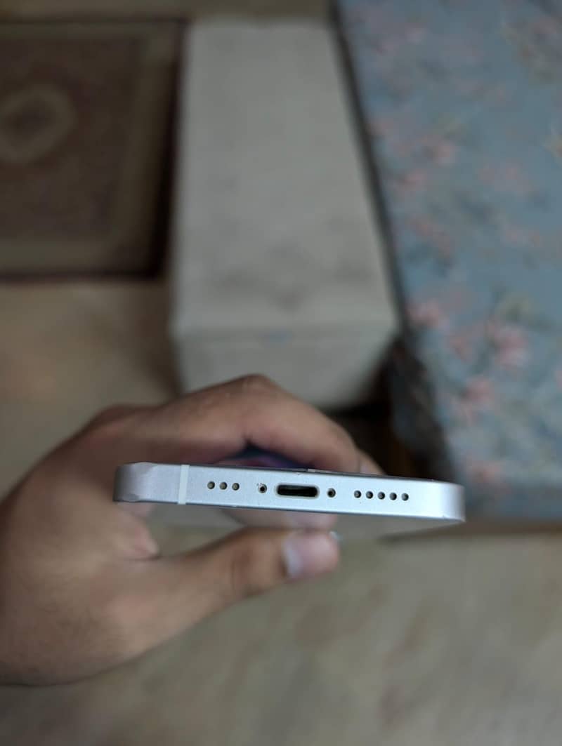Apple iPhone 12 2