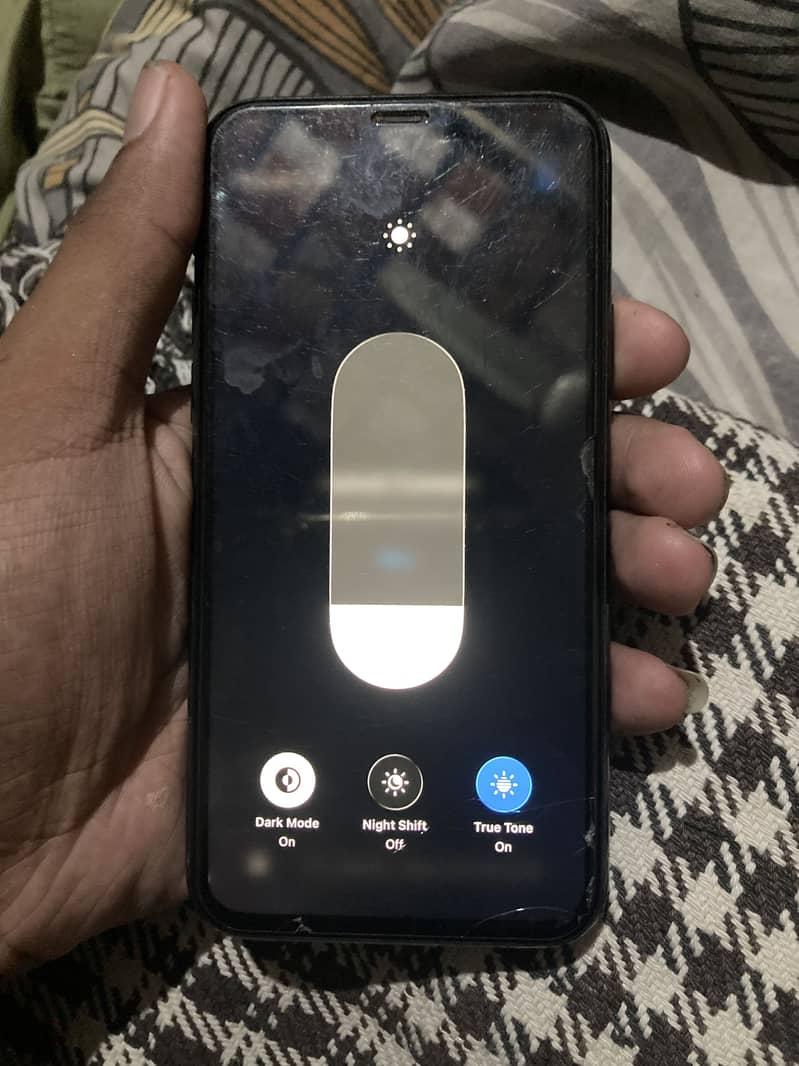 iPhone 11 Pro 1