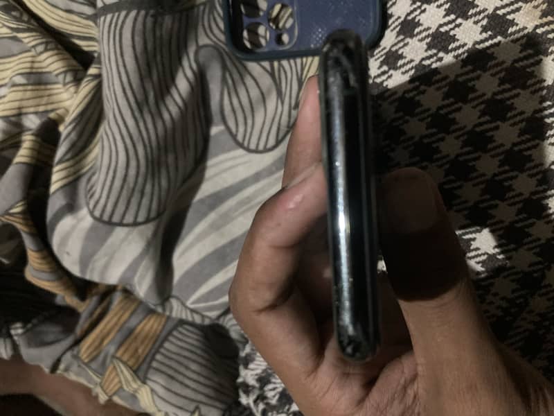 iPhone 11 Pro 3