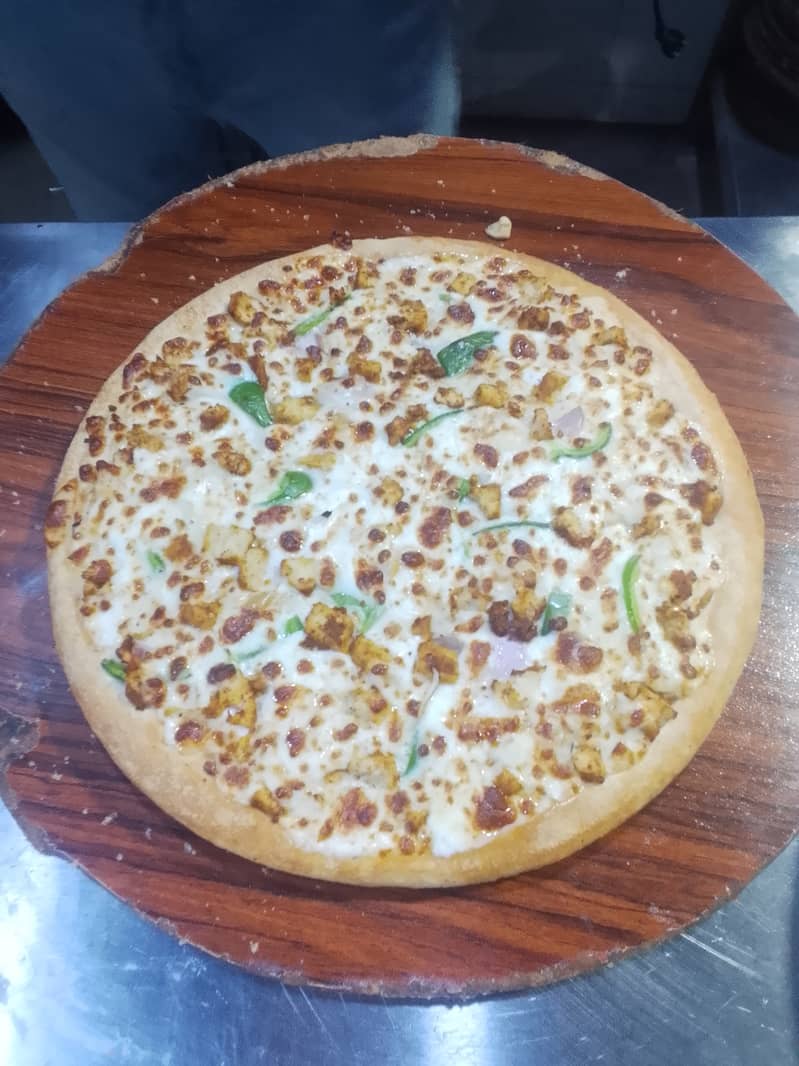 Need kitchen staff 0