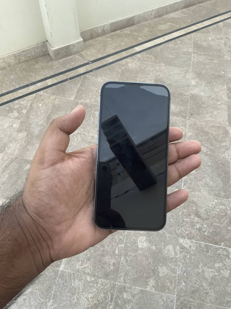 Apple iPhone 13 Pro 1