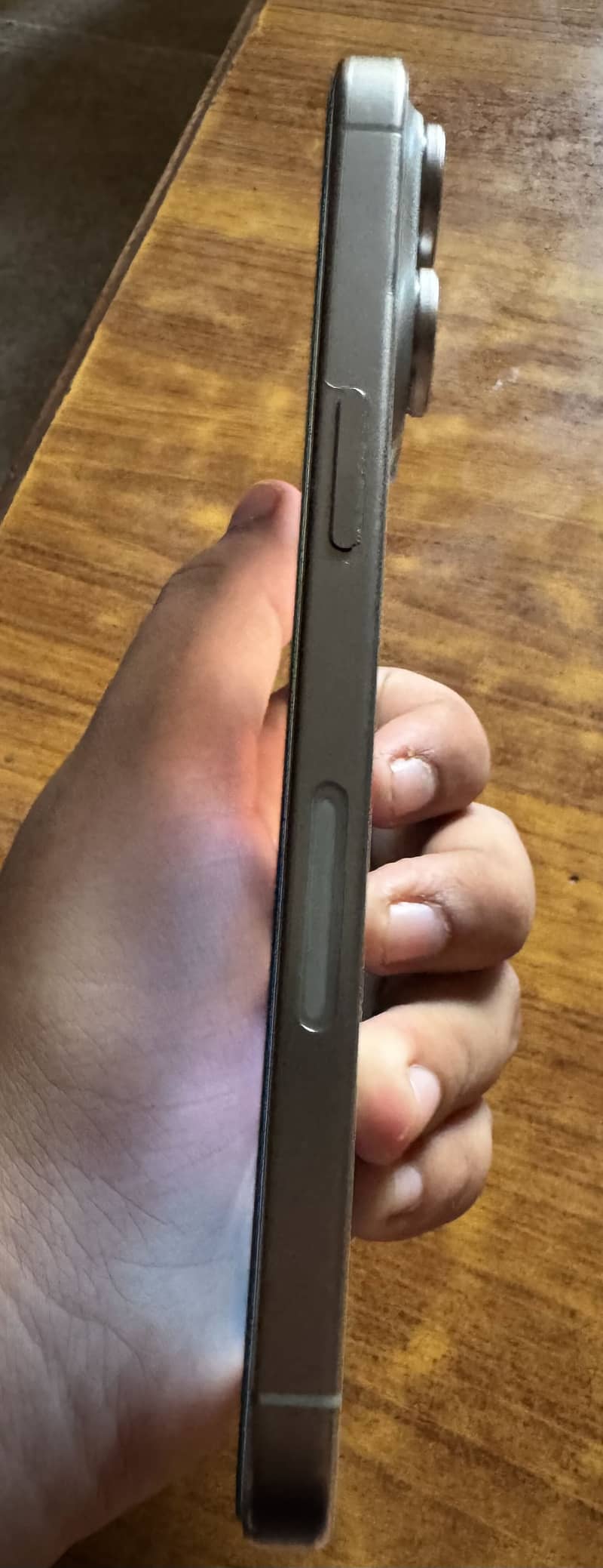Apple iPhone 15 Pro Max 4