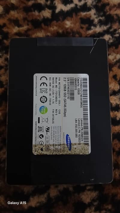 Samsung 128GB SSD – 2.5" SATA 6Gb/s