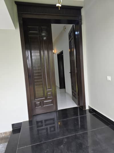 5 MARLA FULL HOUSE AVAILABLE FOR RENT EDEN BLUVARED