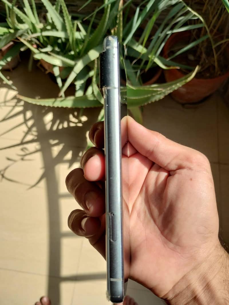 Google Pixel 8 2