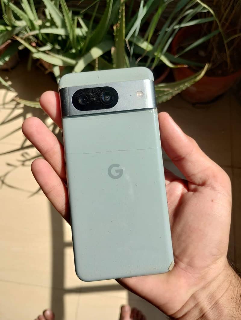 Google Pixel 8 5