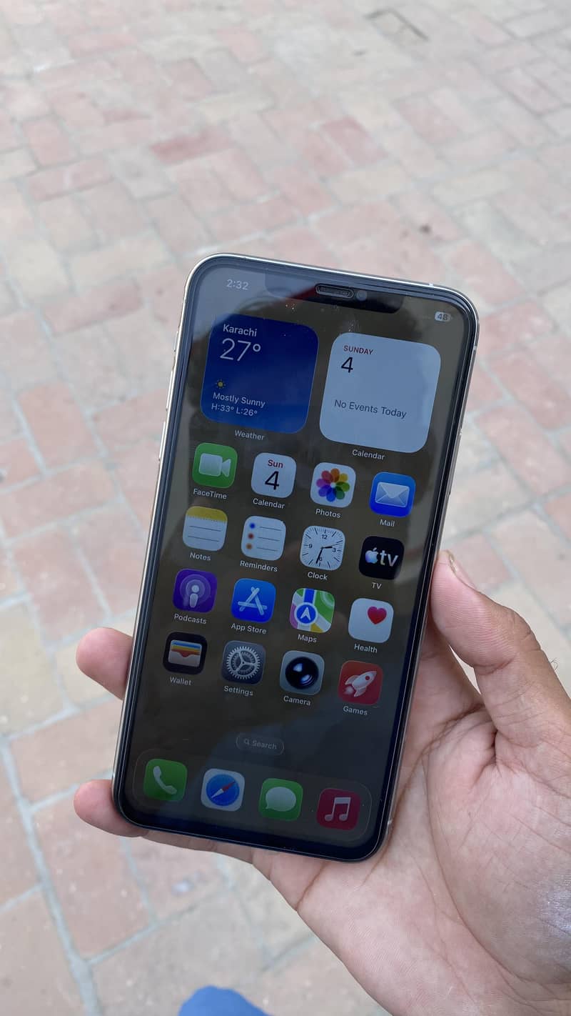 Apple iPhone 11 Pro Max 8