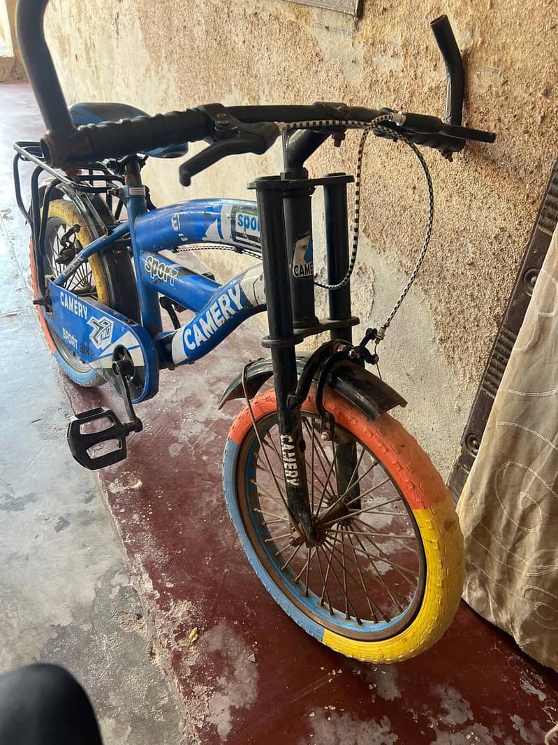 Bicycle   چھوٹی سائیکل برائے فروخت — اچھی حالت میں 1