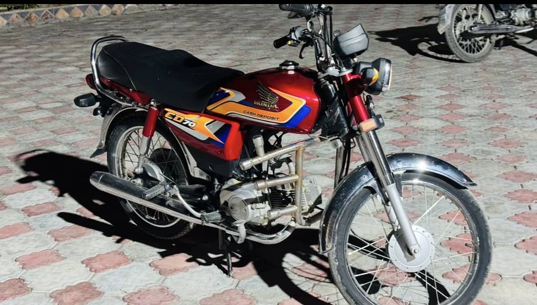 Honda CD70 0