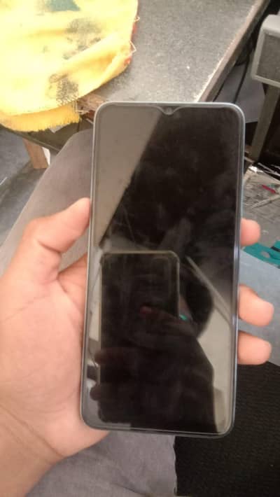 OPPO A18