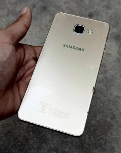 Samsung Galaxy A7 (2016) 3/32