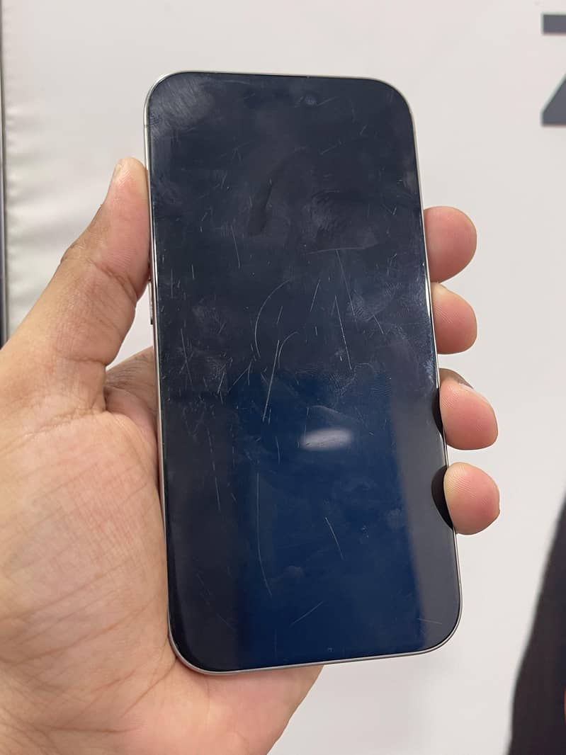 Iphone 15 pro 1