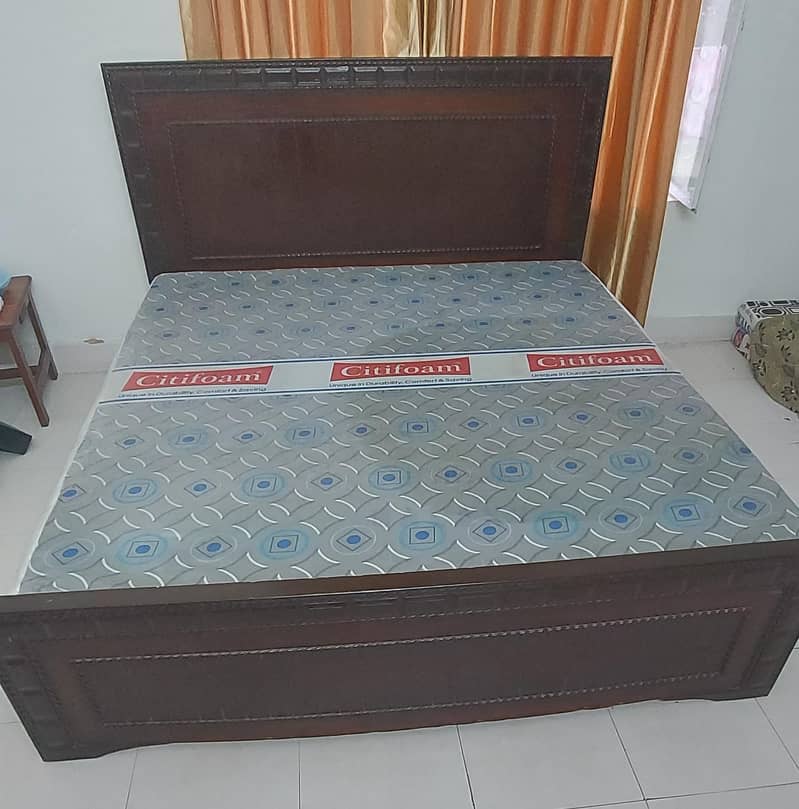 Quees Size Double Bed 0