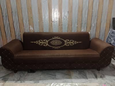 sofa combad jaga ka masla ha is Liye sale kar rha hau