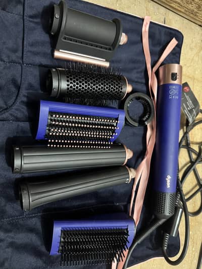 Brand new dyson blue clour all parts available