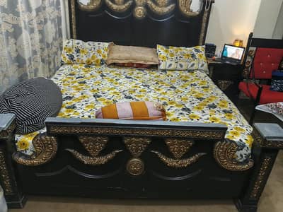 Traditional Carved Wooden Double Bed, Dressing & Crockery Cabinet. Set