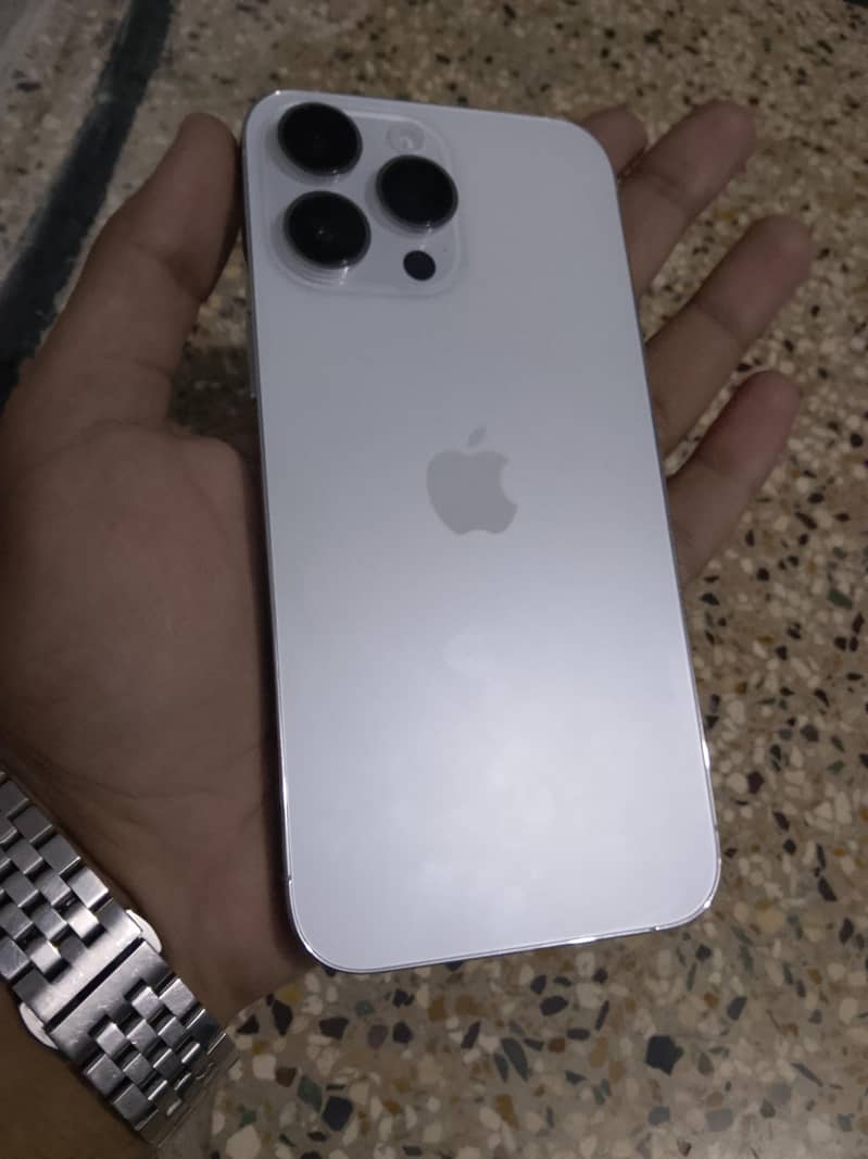 Apple iPhone 14 Pro Max 0
