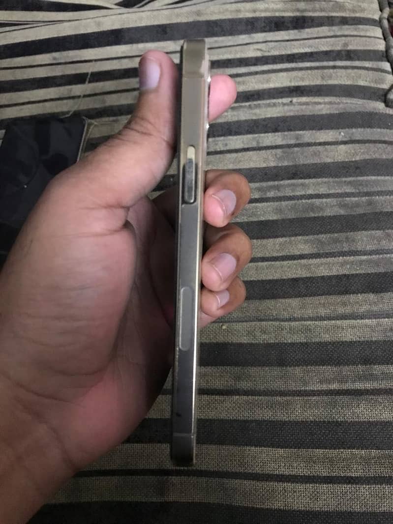 Apple iPhone 12 Pro 2