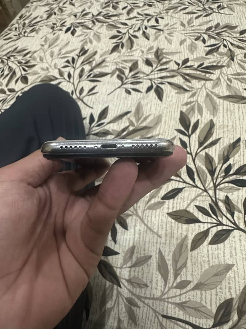 Apple iPhone X 1