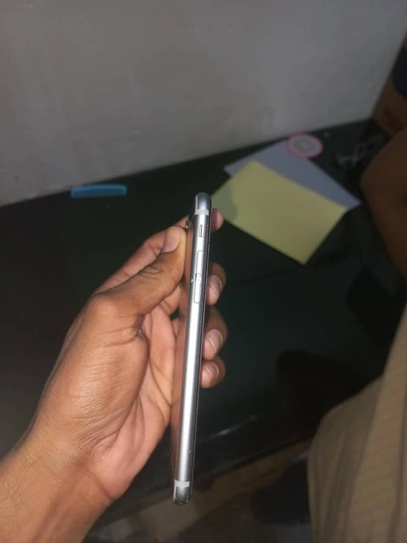 Apple iPhone 6S 2