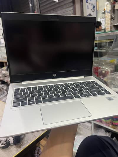 Hp probook 440 G7 corei5 10th gen 8Gb 256Gb ssd touch