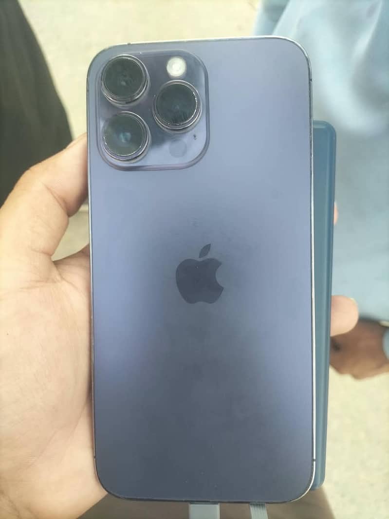 iPhone 14 Pro Max 2