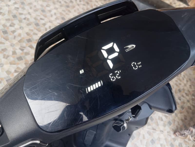 scooty 1