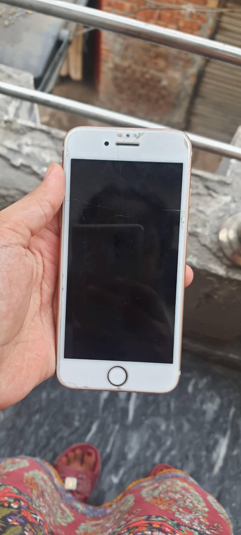 Apple iPhone 8 4